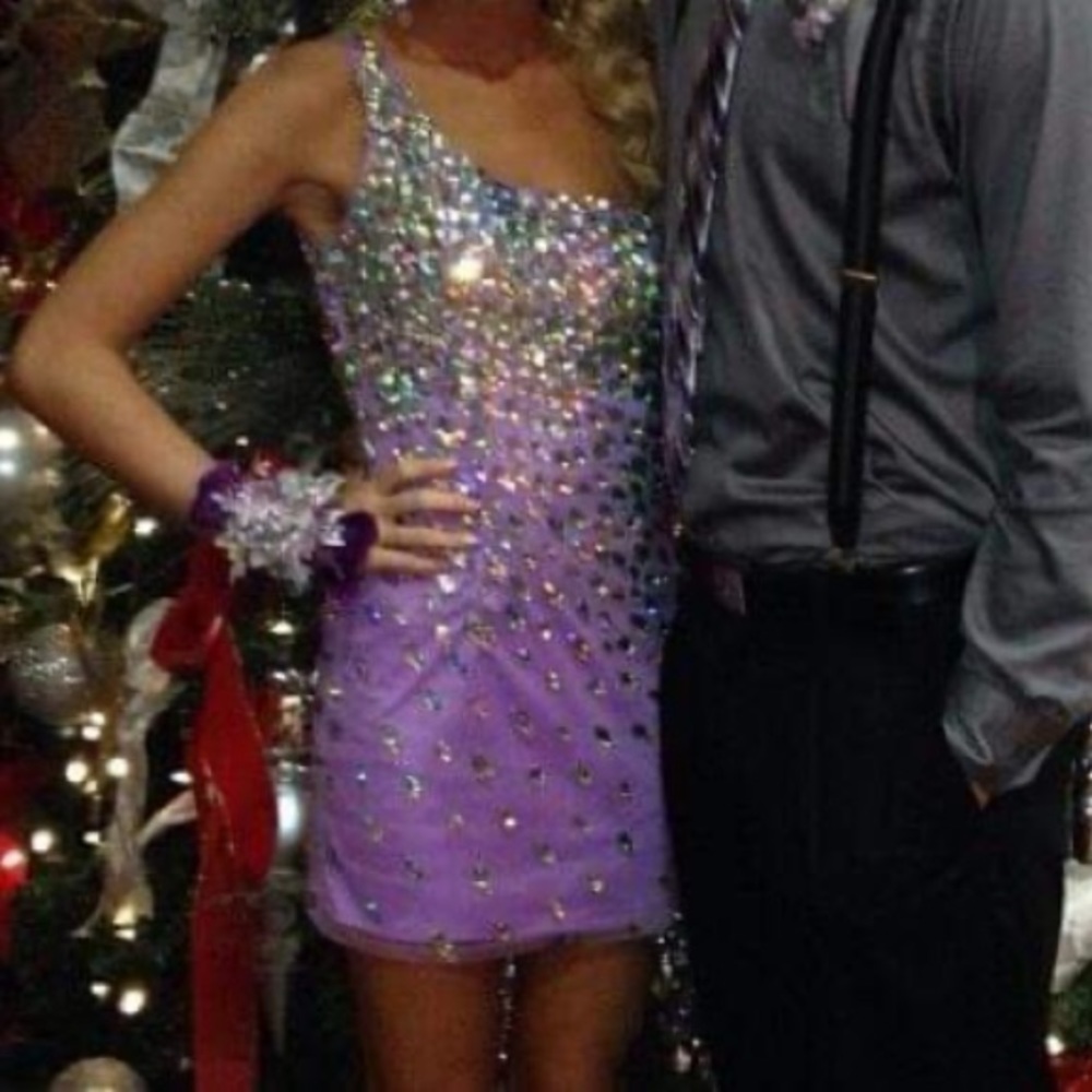 Short dress